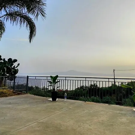 Ceiling Verga Sea View * 칼라마타